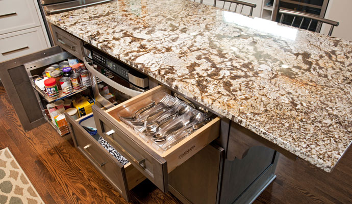 Transitional kitchen remodel by New Spaces in Edina, Minnesota
